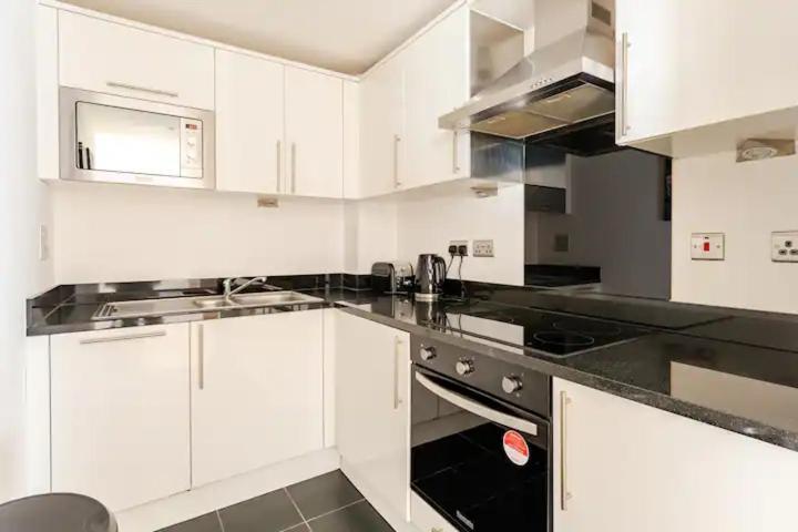 Brand New Flat In Central London With Car Park Eksteriør bilde